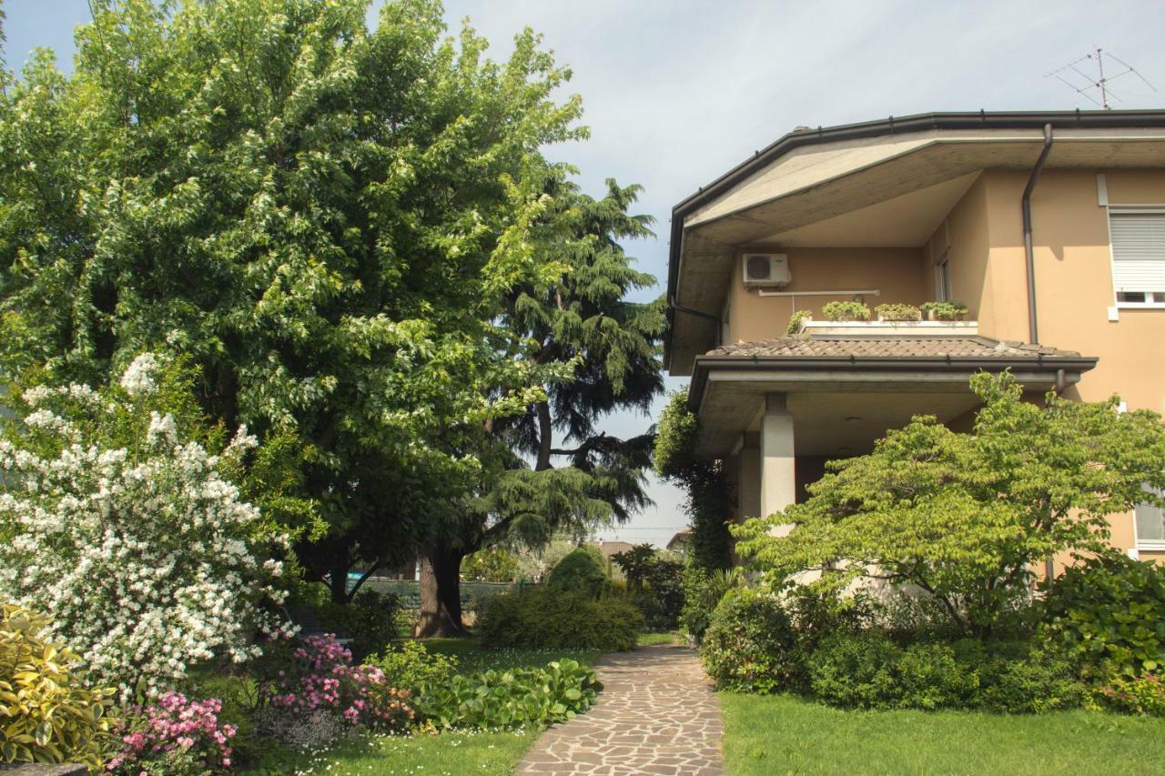 Il Giardino Bed & Breakfast Trenzano ภายนอก รูปภาพ