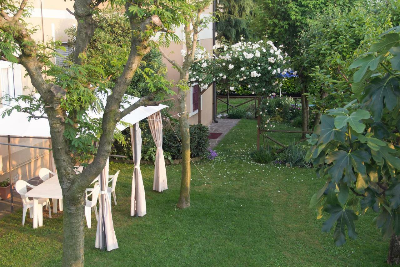 Il Giardino Bed & Breakfast Trenzano ภายนอก รูปภาพ