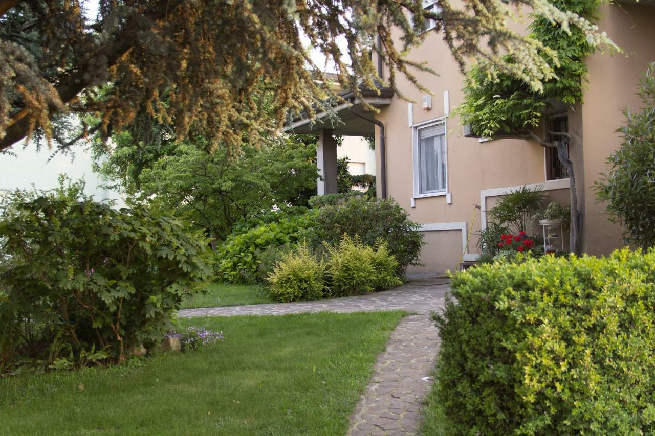Il Giardino Bed & Breakfast Trenzano ภายนอก รูปภาพ